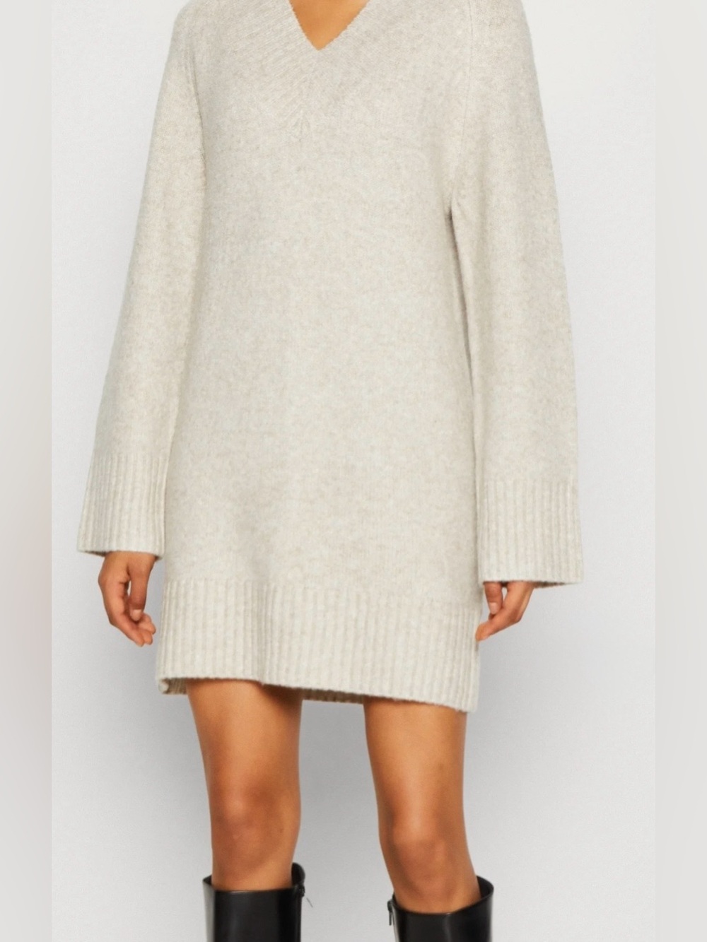 Abercrombie & Fitch Neutral Cream V-Neck Sweater